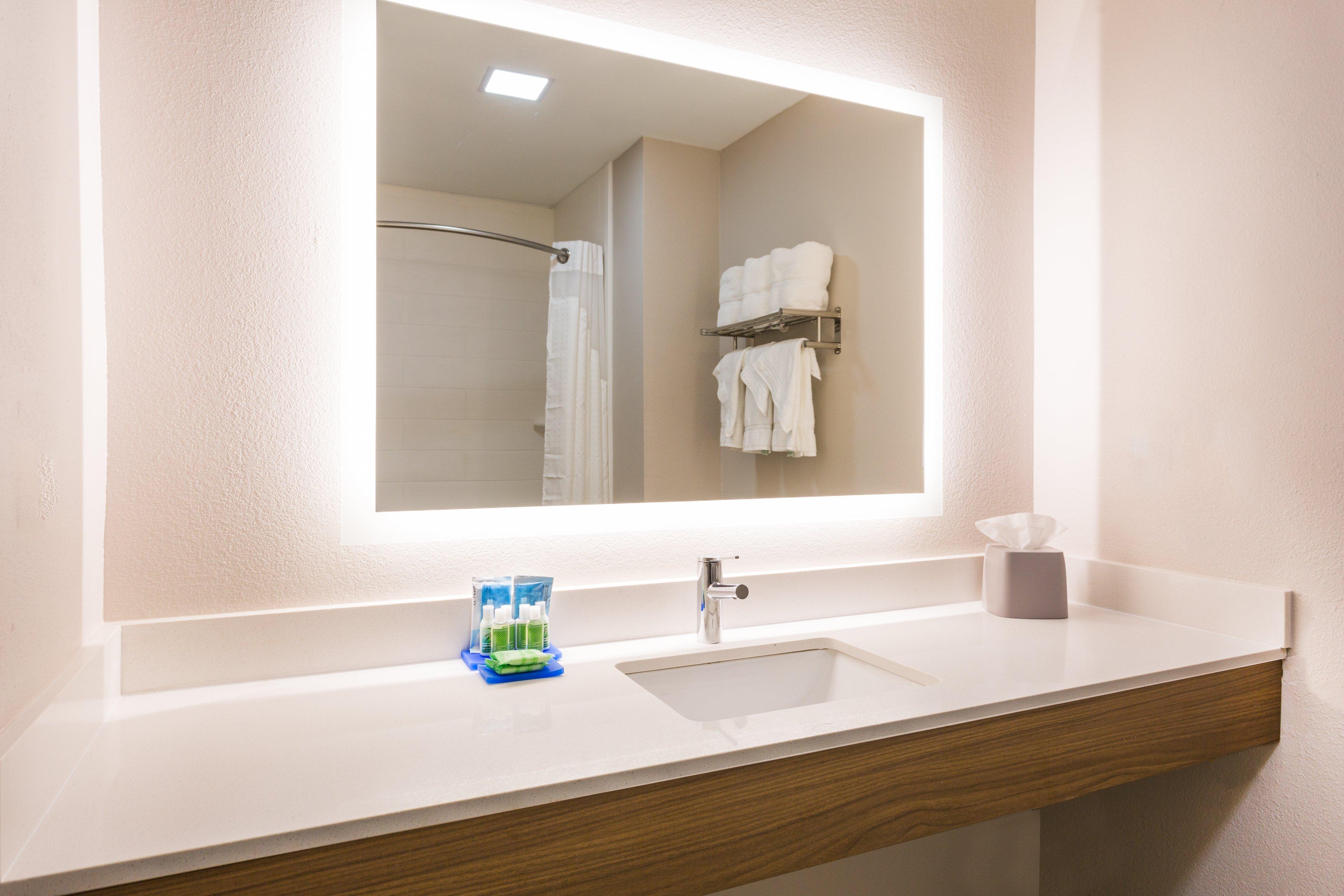 Holiday Inn Express - Plymouth By Ihg Εξωτερικό φωτογραφία