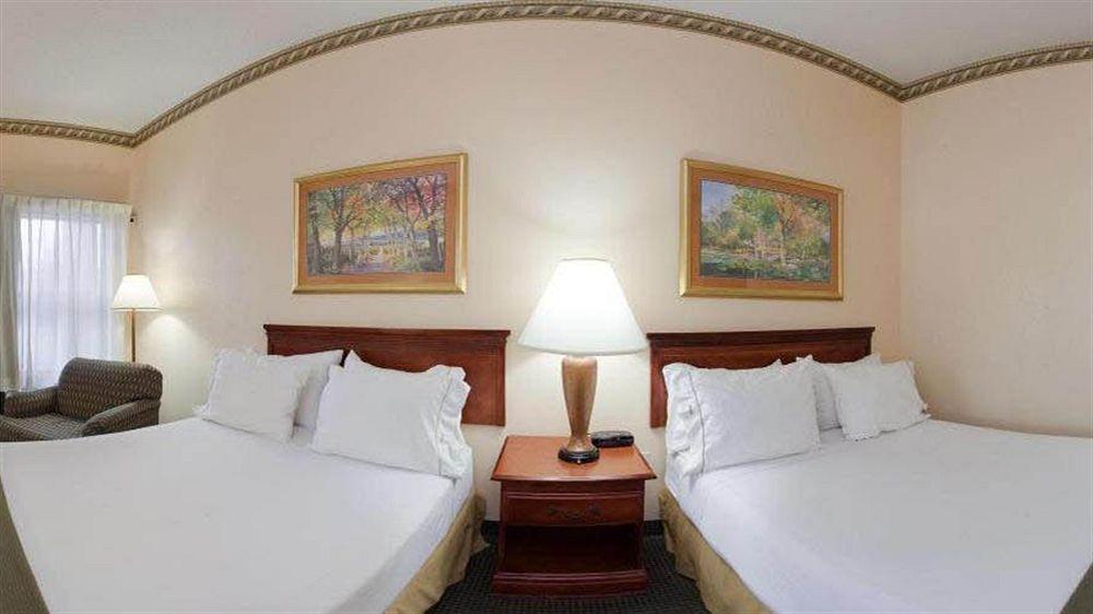 Holiday Inn Express - Plymouth By Ihg Εξωτερικό φωτογραφία